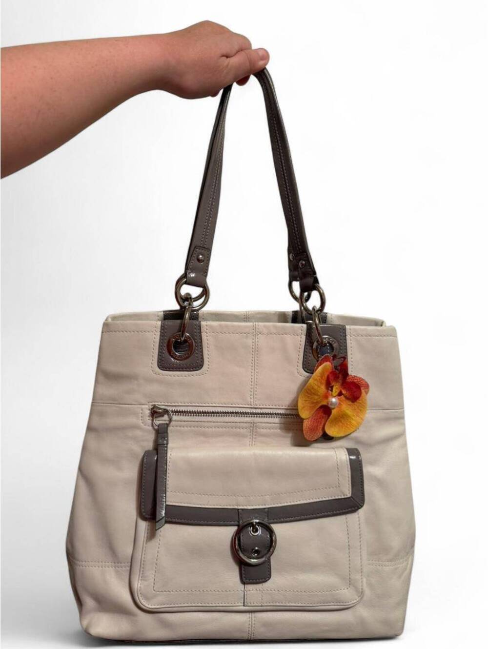 COACH Penelope Ivory Leather Shoulder Bag Tote